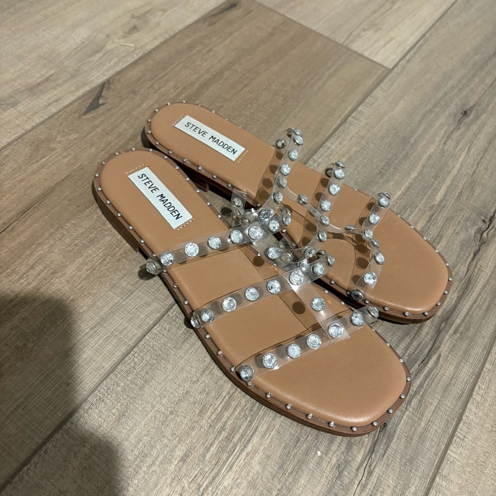 Steve Madden Lyna Clear Studded Slip On Sandals Silver size 7.5